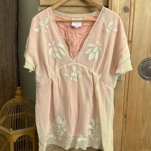 Romeo & Juliet Couture tunic blouse